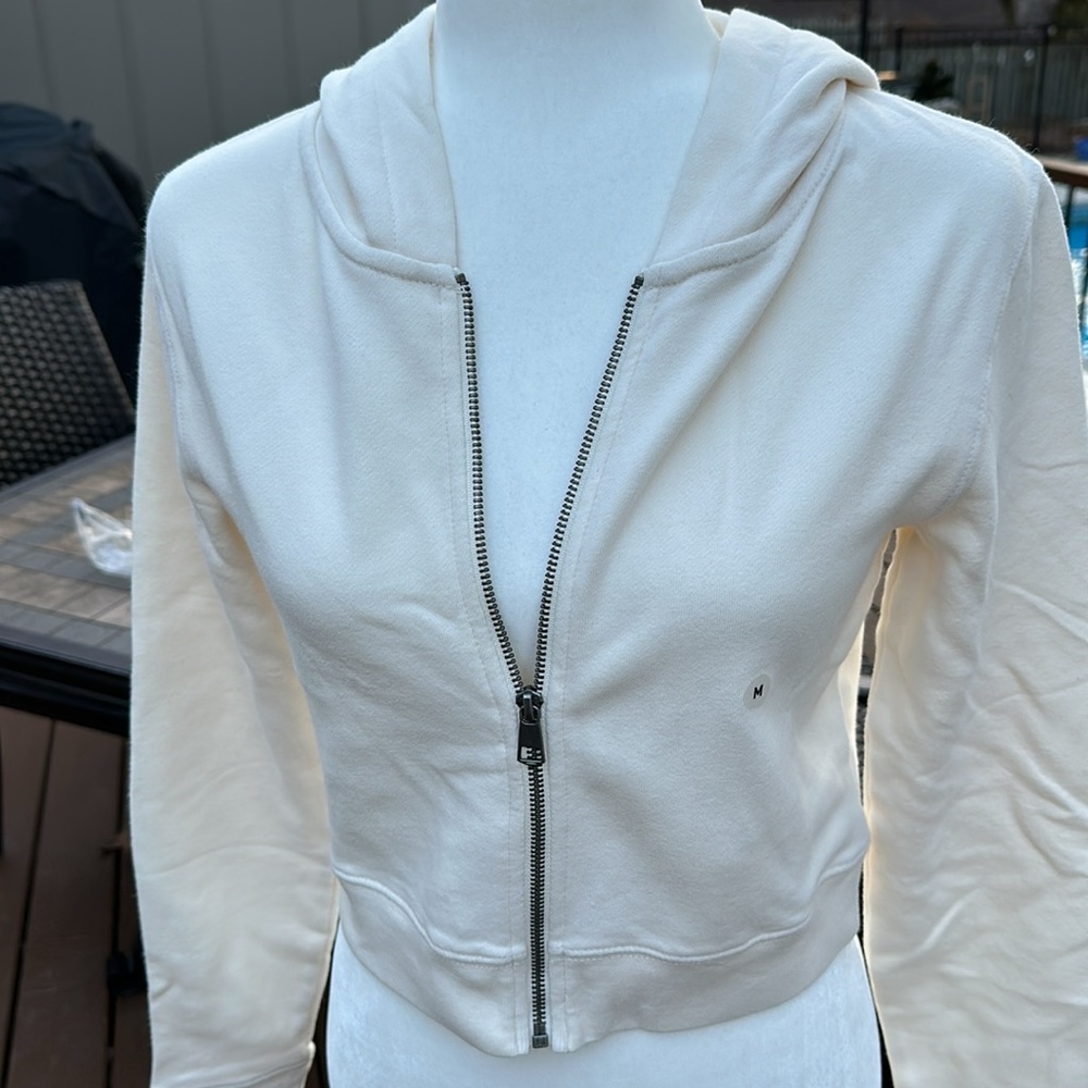 American Eagle Cropped Hoodie Size M Cream NWT